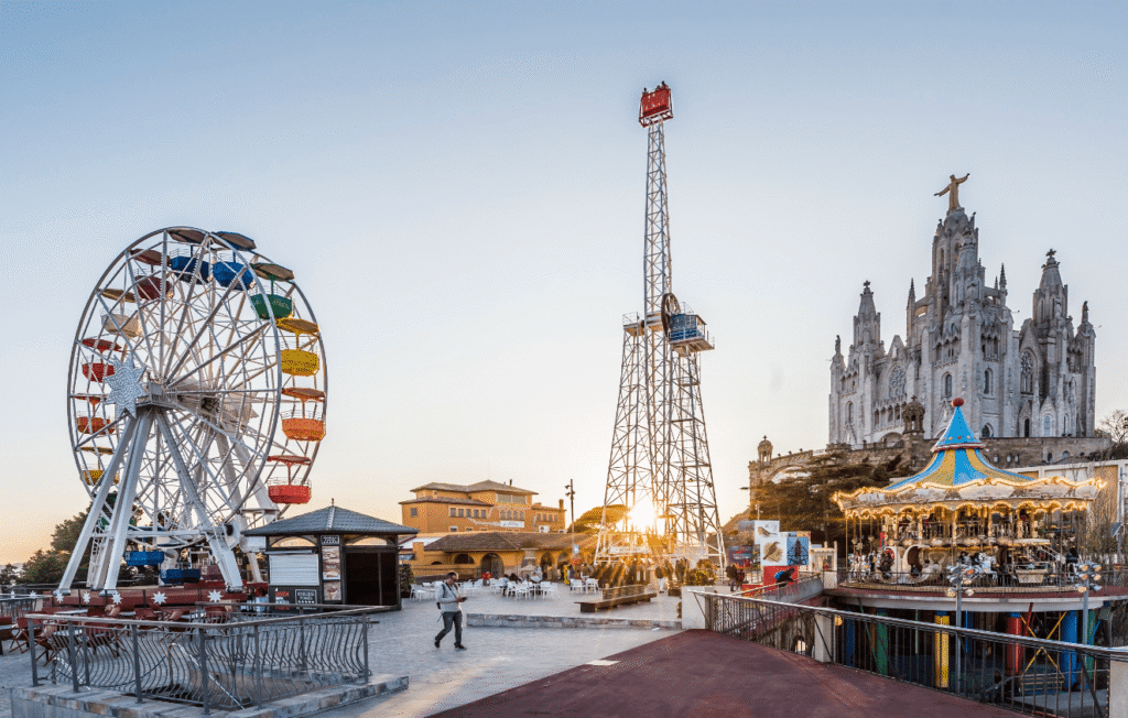 El parque tibidabo, es uno de los lugares mas bonitos de Barcelona